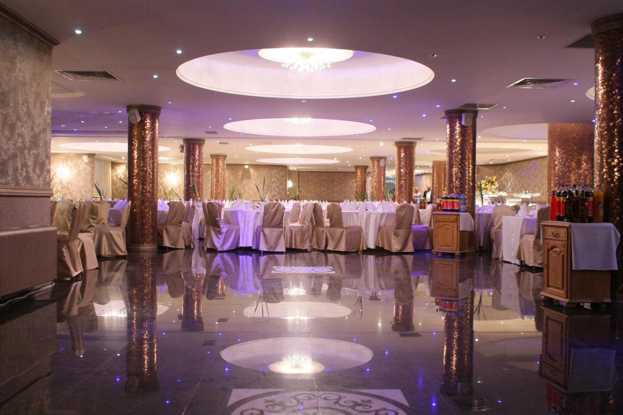 Hotel International Băile Felix エクステリア 写真