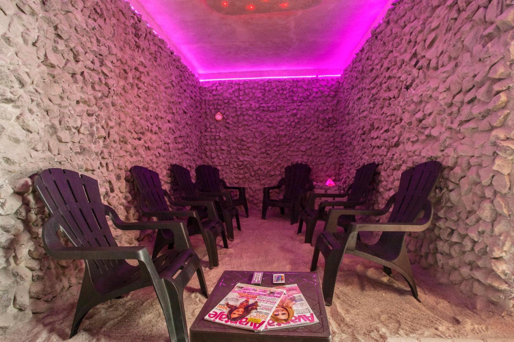 Hotel International Băile Felix エクステリア 写真