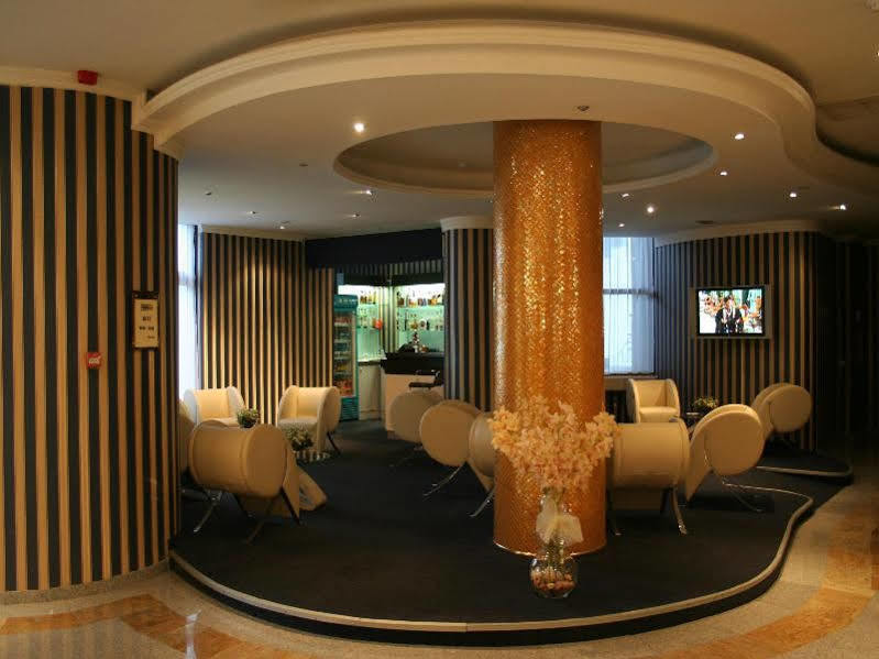 Hotel International Băile Felix エクステリア 写真